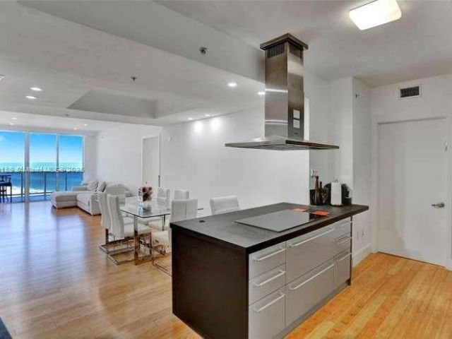 Apartment for sale  Unit #1202 - photo 6237093