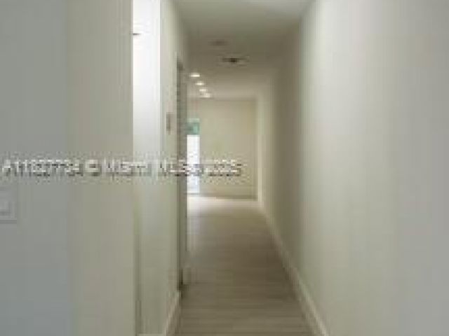 Home for sale at 964 N 18th Ct - photo 6236066