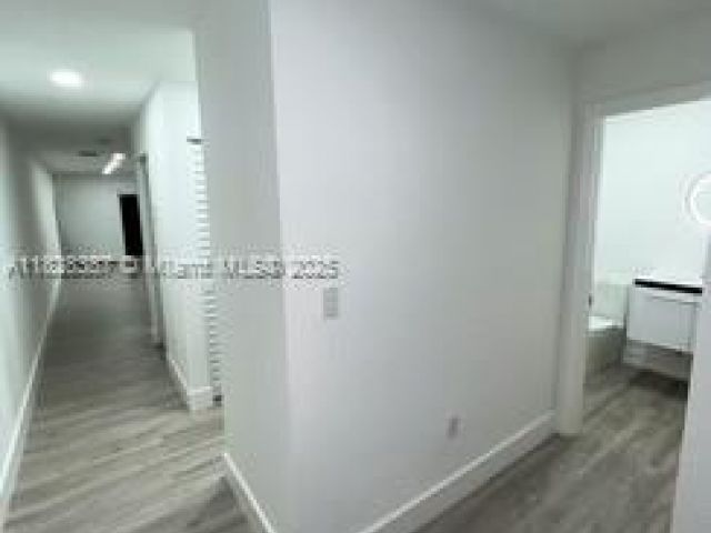 Home for sale at 976 N 18th Ct - photo 6236058