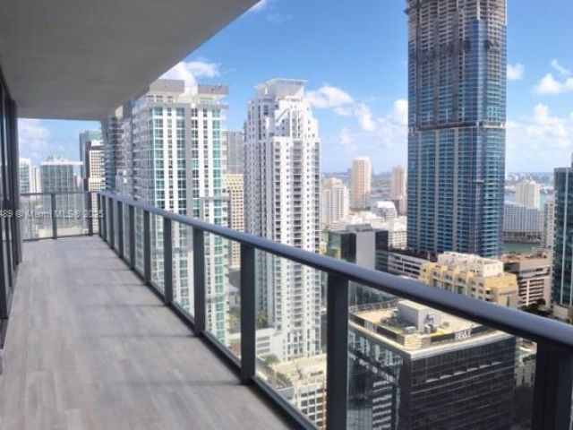 Apartment for sale  Unit #3601 - photo 6249818