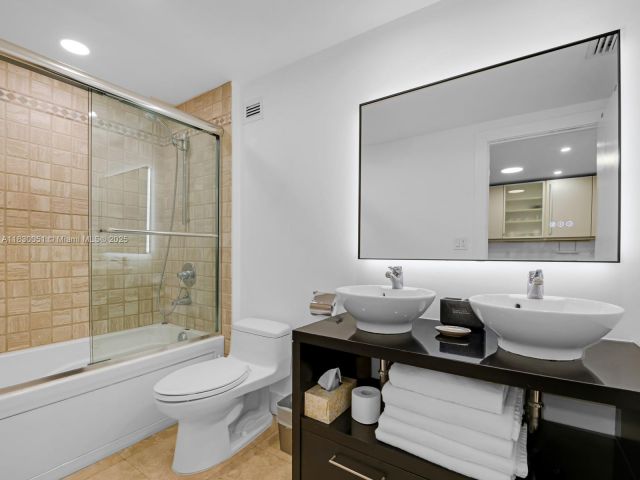 Apartment for sale  Unit #1631 - photo 6283954