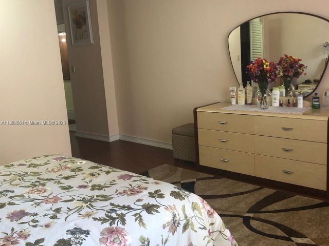 Apartment for sale  Unit #5H - photo 6240299