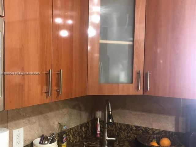 1-bedroom condo for sale in Hallandale Beach - 1865 S Ocean Dr 5H - MondialRealty