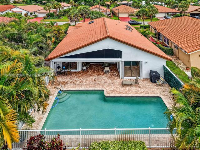 Home for sale at 10344 Sunset Bend Dr - photo 6234362