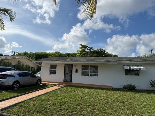 Home for sale at 141 NE 209th St - photo 6235785