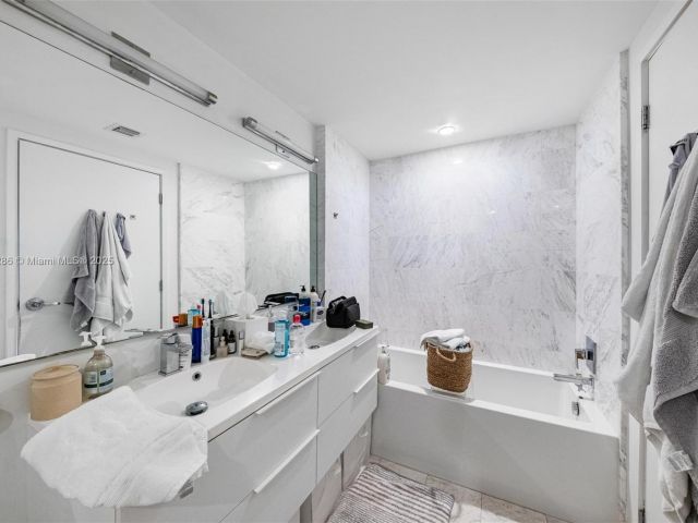 Apartment for sale  Unit #4B-S - photo 6260219