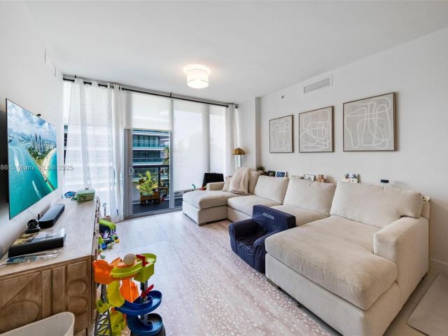 Apartment for sale  Unit #4B-S - photo 6260225