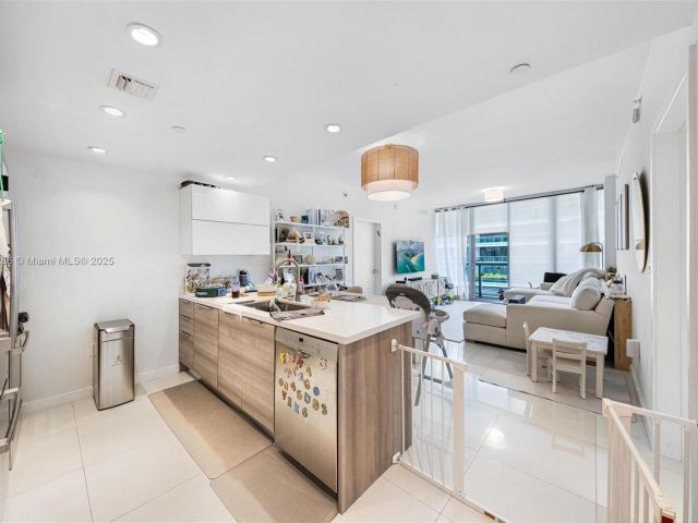 Apartment for sale  Unit #4B-S - photo 6260227