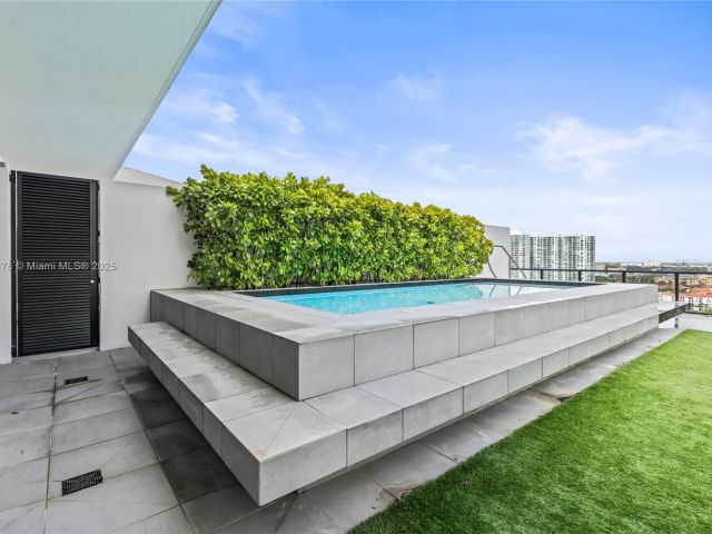 Apartment for sale  Unit #1506 - photo 6236462