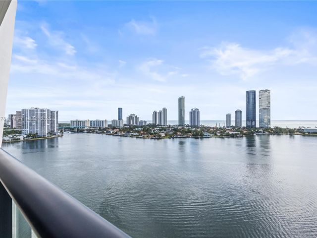 Apartment for sale  Unit #1506 - photo 6236463