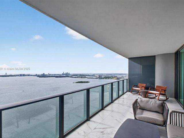 Apartment for sale  Unit #4503 - photo 6236848