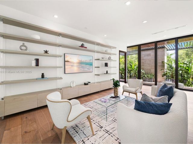 Home for sale at 7610 SW 48th Ct - photo 6265165