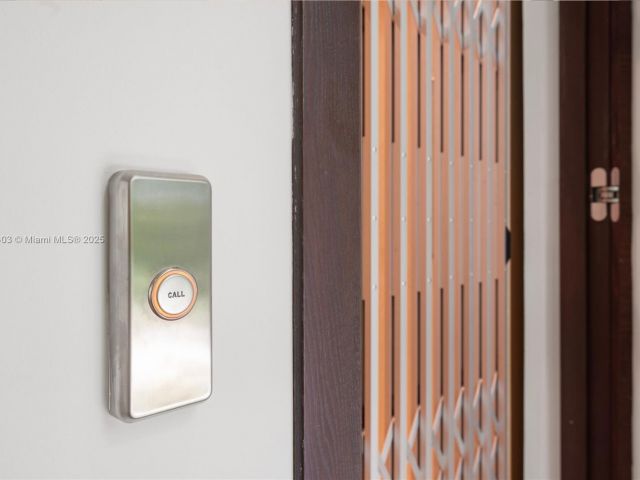 Home for sale at 7610 SW 48th Ct - photo 6265166