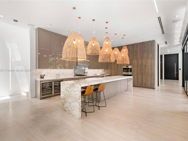 Home for sale at 7610 SW 48th Ct - photo 6265173