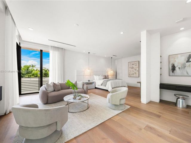 Home for sale at 7610 SW 48th Ct - photo 6265180