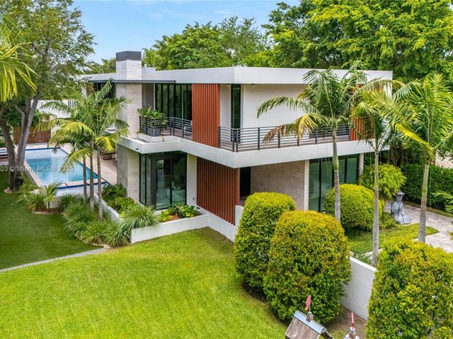 Home for sale at 7610 SW 48th Ct - photo 6265183