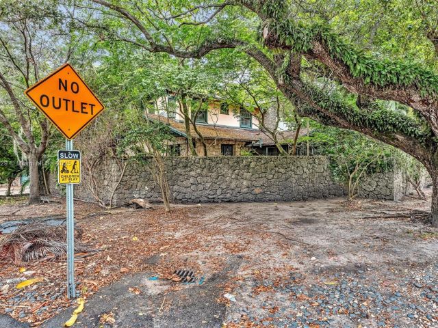 Home for sale at 3041 Oak Ave - photo 6236790