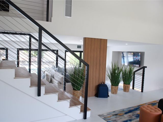 Home for rent at 1240 NE 27th Ter - photo 6235573