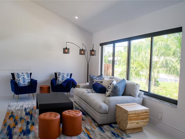 Home for rent at 1240 NE 27th Ter - photo 6235575