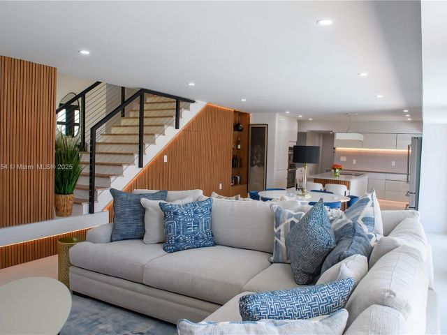 Home for rent at 1240 NE 27th Ter - photo 6235577