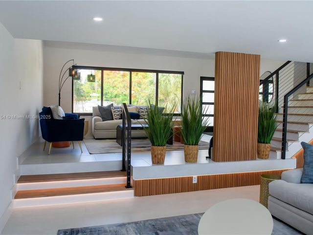 Home for rent at 1240 NE 27th Ter - photo 6235578