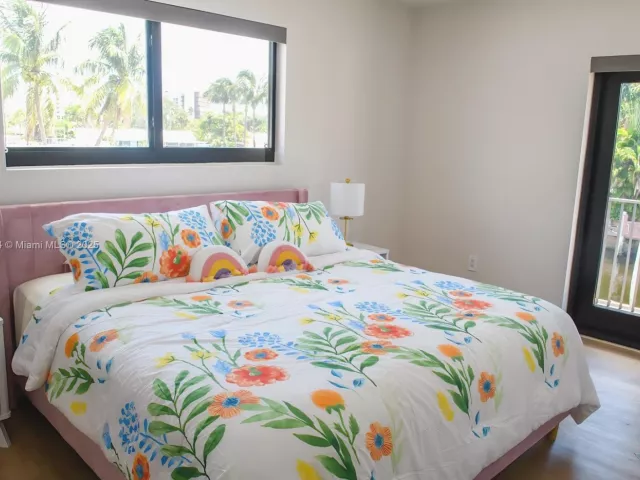 4-bedroom home for rent in Pompano Beach - 1240 NE 27th Ter - MondialRealty