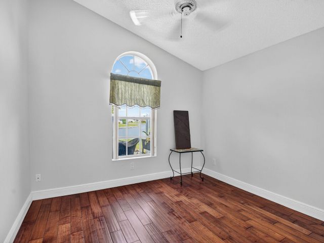 Home for sale at 7777 Stirling Bridge Boulevard S - photo 6252784