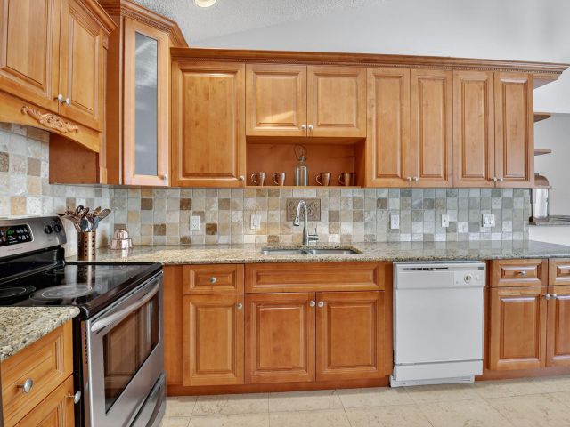 Home for sale at 7777 Stirling Bridge Boulevard S - photo 6252792