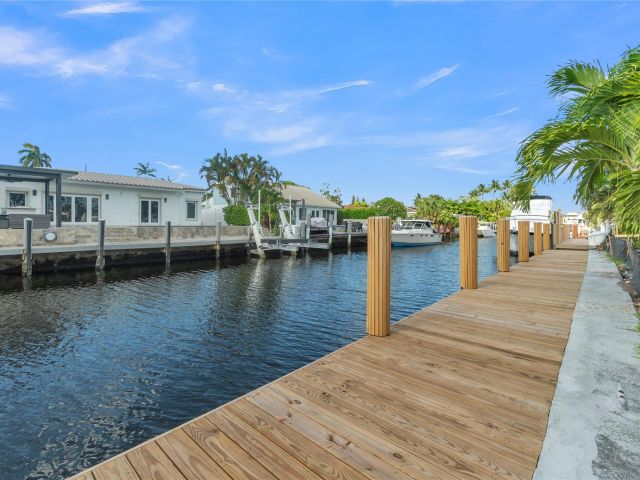 Home for sale at 1205 Avocado Isle - photo 6245081