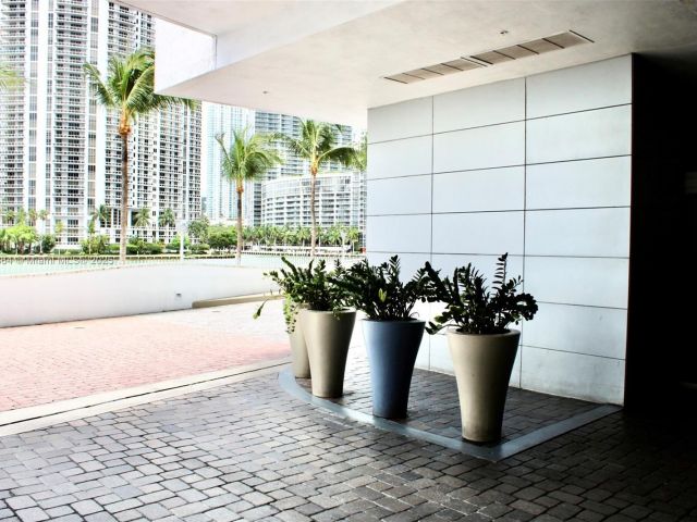 Apartment for rent  Unit #3922 - photo 6238909