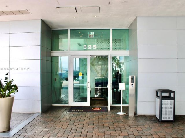 Apartment for rent  Unit #3922 - photo 6238910