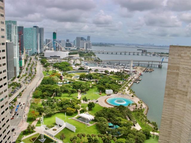 Apartment for rent  Unit #3922 - photo 6238920