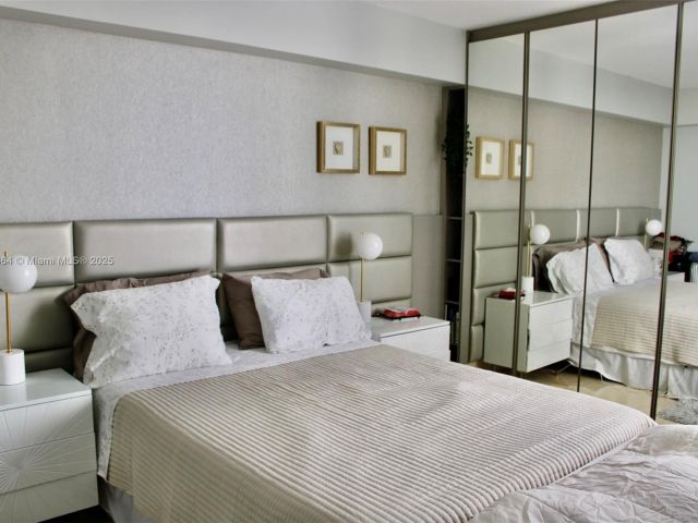 Apartment for rent  Unit #3922 - photo 6238923