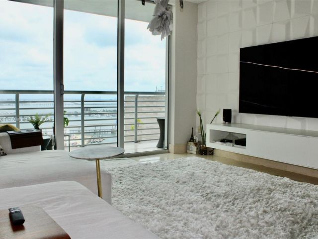 Apartment for rent  Unit #3922 - photo 6238924