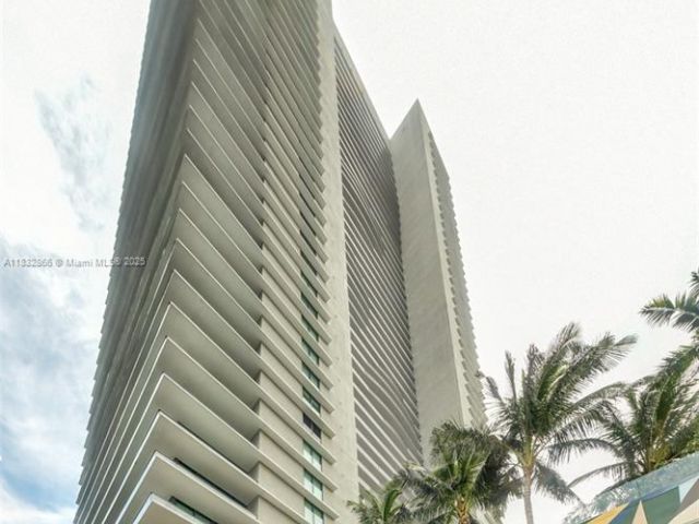 Apartment for sale  Unit #3205 - photo 6239512