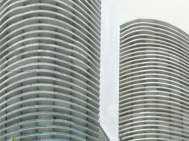 Apartment for sale  Unit #3205 - photo 6239518