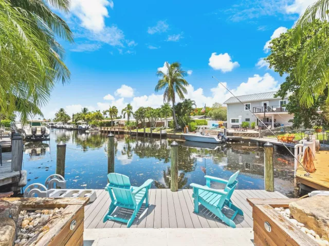 5-bedroom home for sale in Pompano Beach - 581 SE 5th Avenue - MondialRealty