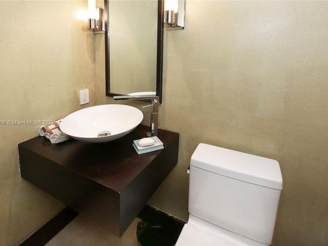 Apartment for rent  Unit #601 - photo 6241371