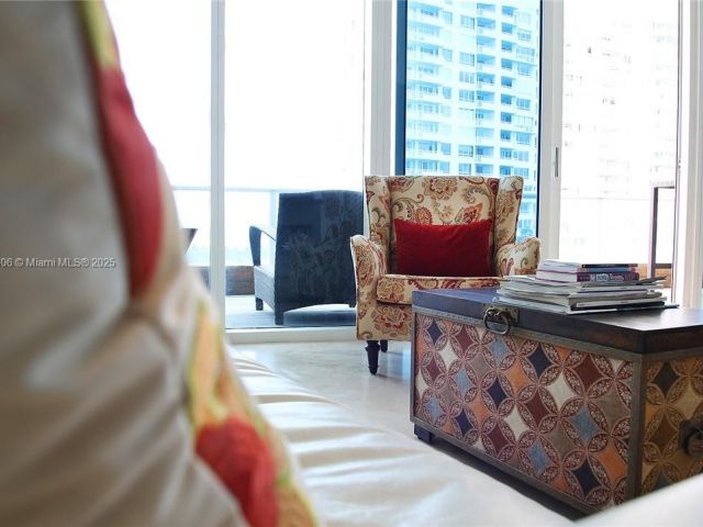 Apartment for rent  Unit #601 - photo 6241382