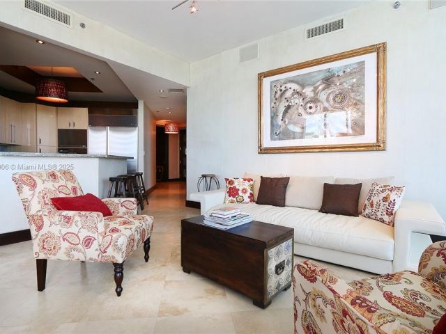 Apartment for rent  Unit #601 - photo 6241385