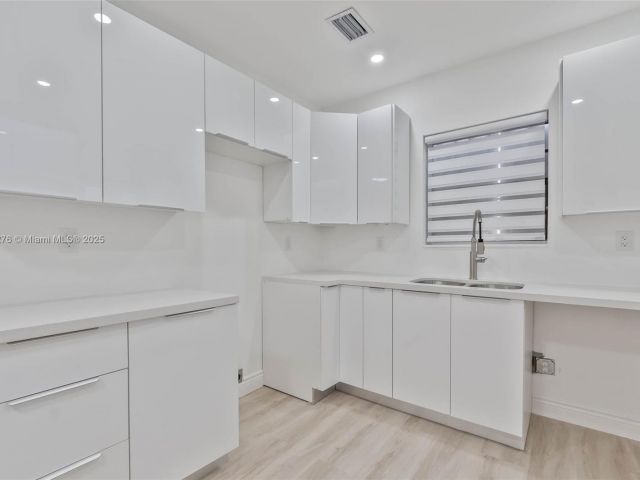 Home for rent at 583 NW 47th Ter - photo 6238833