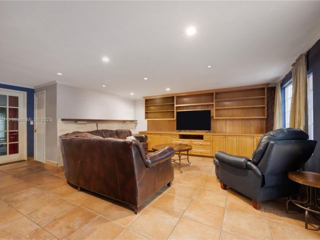 Home for sale at 6400 SW 81st St - photo 6242578