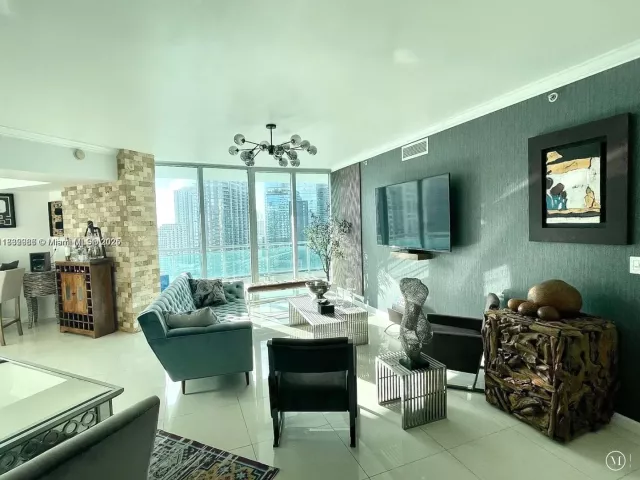 3-bedroom condo for sale in Miami - 350 S Miami Ave 3602 - MondialRealty