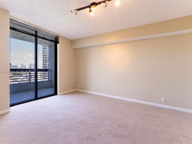 Apartment for sale  Unit #2207 - photo 6240854