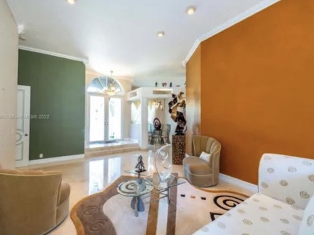 Home for sale at 423 NE 3rd Street - photo 6240109