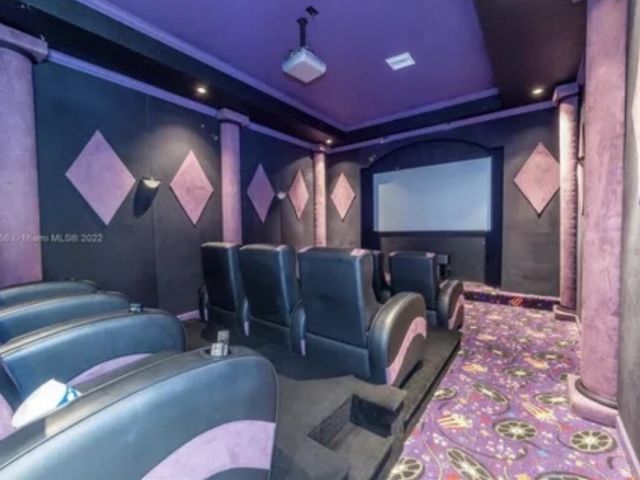 Home for sale at 423 NE 3rd Street - photo 6240112