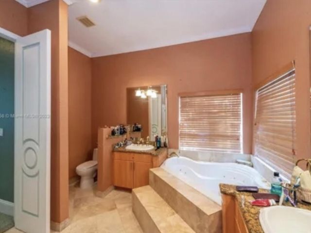 Home for sale at 423 NE 3rd Street - photo 6240116