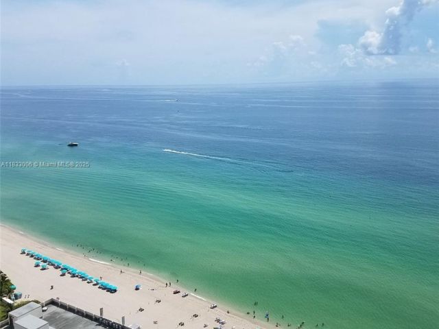 Apartment for rent  Unit #2705 - photo 6241930