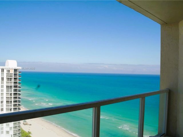 Apartment for rent  Unit #2705 - photo 6241932