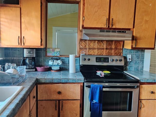 Home for rent at 16475 SW 248th St 16475 - photo 6239538